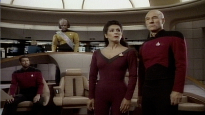 Star Trek: The Next Generation : The Ensigns Of Command'