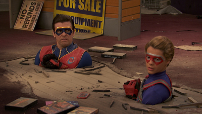 Henry Danger : Stuck In Two Holes'