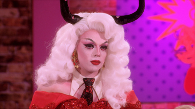 RuPaul's Drag Race All Stars : A Jury of Their Queers'