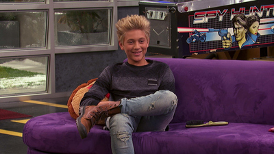 Game Shakers : Osos, traseros y lasers'