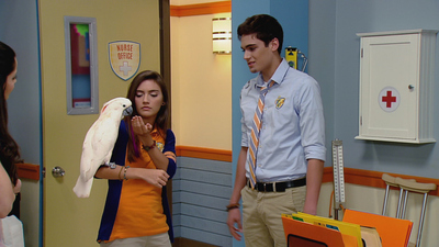 Every Witch Way : Emma Wants a Cracker'