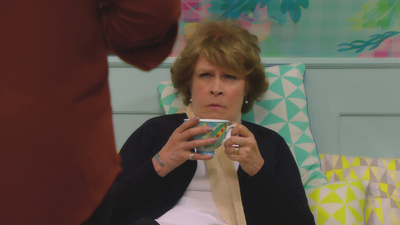 Eu Sou Franky : Franky e a avó, a luta continua'