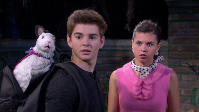 The Haunted Hathaways : Haunted Date'