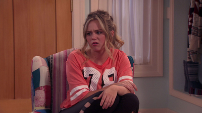 Bella and the Bulldogs : Girls' Night'