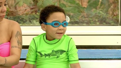 T.I. and Tiny: The Family Hustle : Major Learns to Swim'