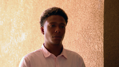 Ghosted: Fuera de Línea : Russell y Destiney'