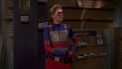 Henry Danger : Atorado en Dos Agujeros'
