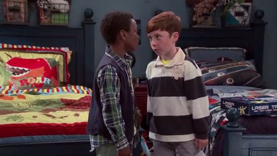 Instant Mom : Friendly Fire'