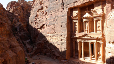 Secrets Unlocked : Riddle of Petra'