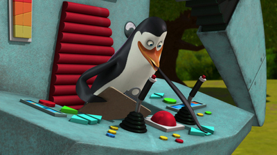 Los Pingüinos de Madagascar : La noche de juego más peligrosa / Callejeros'