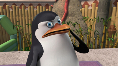 Los Pingüinos de Madagascar : La Ardilla Roja / Justo a tiempo'