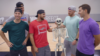 The Dude Perfect Show : Trick Shots and Treats'