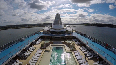 Mighty Cruise Ships : Marina'
