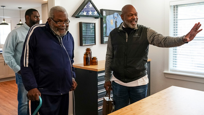 Secret Celebrity Renovation : Emmitt Smith'