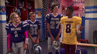 Bella y Los Bulldogs : Falta personal'