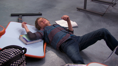 Game Shakers : La fausse maladie de Babe'