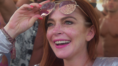 Lindsay Lohan's Beach Club : Do The Lilo'