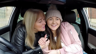 17 Ans Et Maman UK : Retour à la maison'