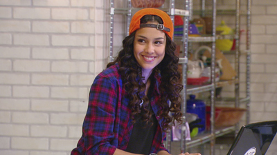 Toni, La Chef : Carcajadas en la Comida'