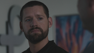 FBI: International : Le manchot noir'