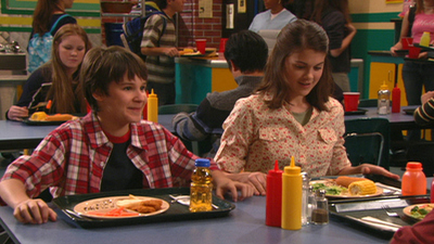 Manual de Supervivencia Escolar de Ned : Una mesa popular / Pruebas'