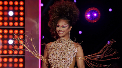 RuPaul's Drag Race : Baile de Cristal: Episódio 200'