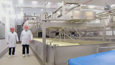 Inside the Factory : Cheese'