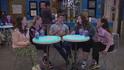 Fuerza Danger : Escuela Nueva, ¿Quién habla?'