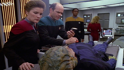 Star Trek: Voyager : Origen Distante'