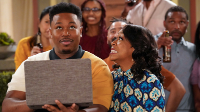 El Vecindario : Bienvenidos a la Elección del Nombre'