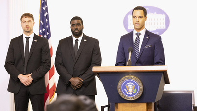 Tyler Perry's The Oval : The Dutiful Wife'