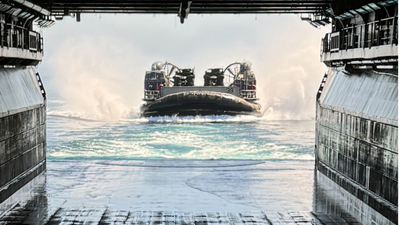 How Did They Fix That? : US Navy Hovercraft Overhaul'
