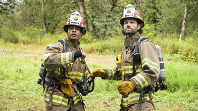 Fire Country : Edgewater's About to Get Real Cozy'