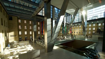 How Did They Build That? : Retrofits & Airport Glitz'