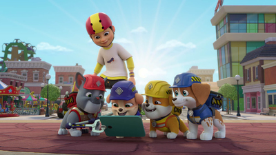 Rubble y Equipo : El equipo construye una pista de patineta gigante/El equipo construye una máquina de helados gigante'