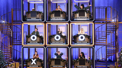 Hollywood Squares (2025) : Santa's Got a Little Game'