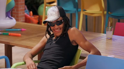 Canada Shore : Whassup New Fam!'