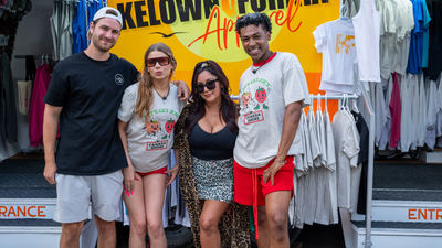 Canada Shore : Shorty Want a T-shirt?'