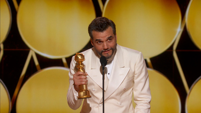 Golden Globe Awards® : Wagner Moura Wins Male Actor in a Motion Picture - Drama | Golden Globes'
