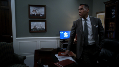 Tyler Perry's The Oval : Who's Playing Who'