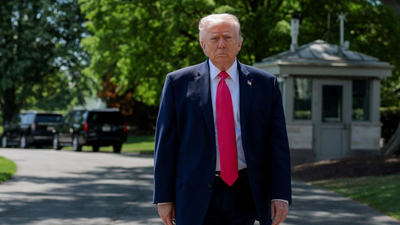 CBS Evening News - 4/19: CBS Weekend News