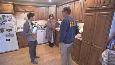 CBS This Morning - Savings running out for Illinois federal worker