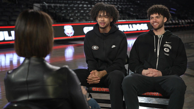 CBS Saturday Morning : Newell brothers shape the Georgia Bulldogs'