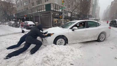 CBS Evening News - 2/21: CBS Weekend News