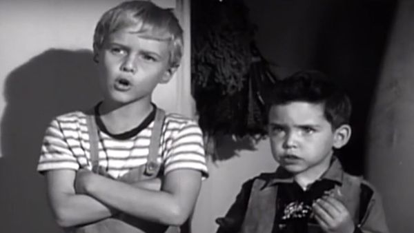 Dennis the Menace - Dennis Goes to the Movies