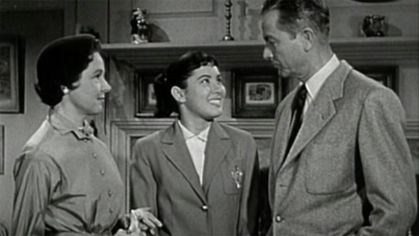 Father Knows Best - Betty Goes To College