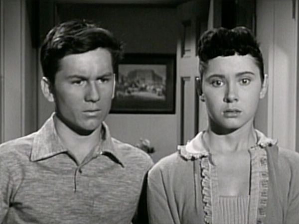 Father Knows Best - Dilemma for Margaret