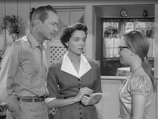 Father Knows Best - Bud, the Ladykiller