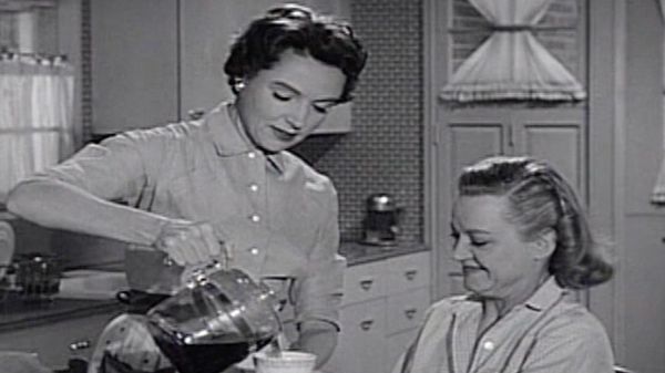 Father Knows Best - A Medal For Margaret