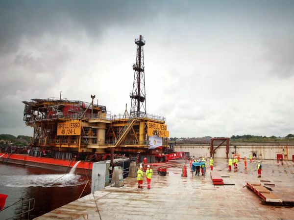 Engineering Giants - Gas Rig Strip-Down